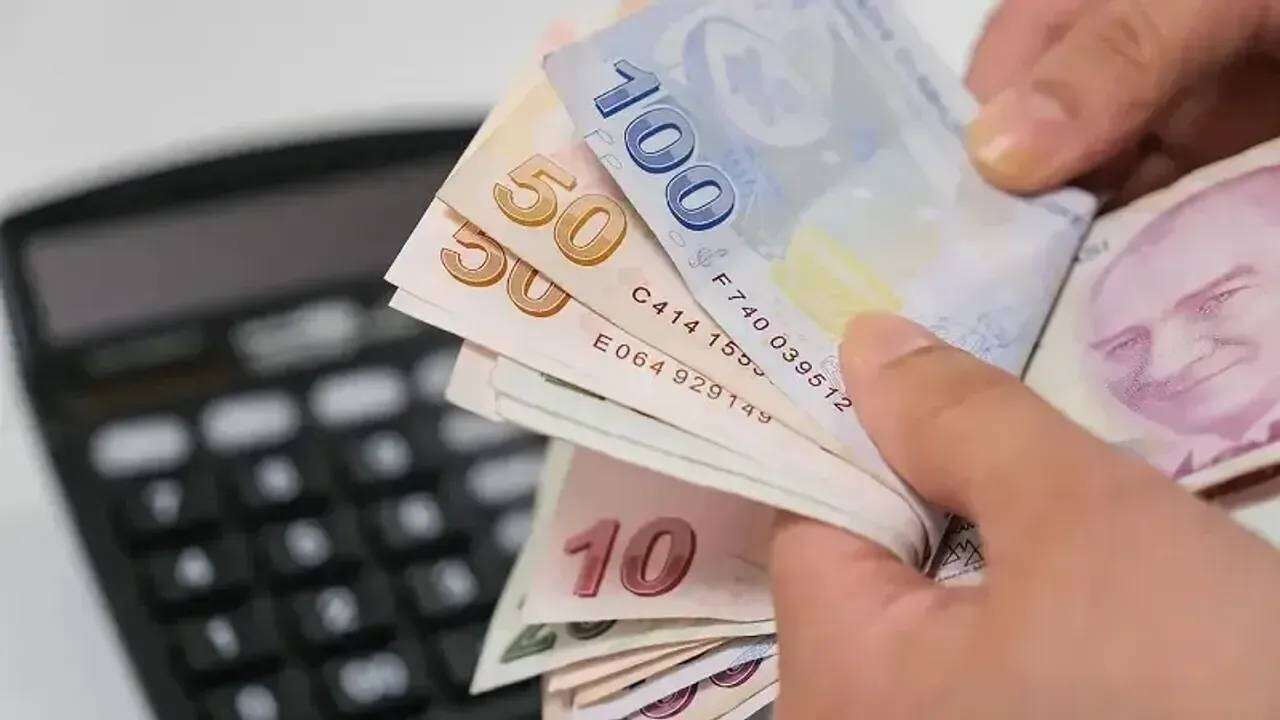 SGK uzmanı Özgür Erdursun üstüne basa basa uyardı: Çok prim ödeyen emekliye soğuk duş! 7